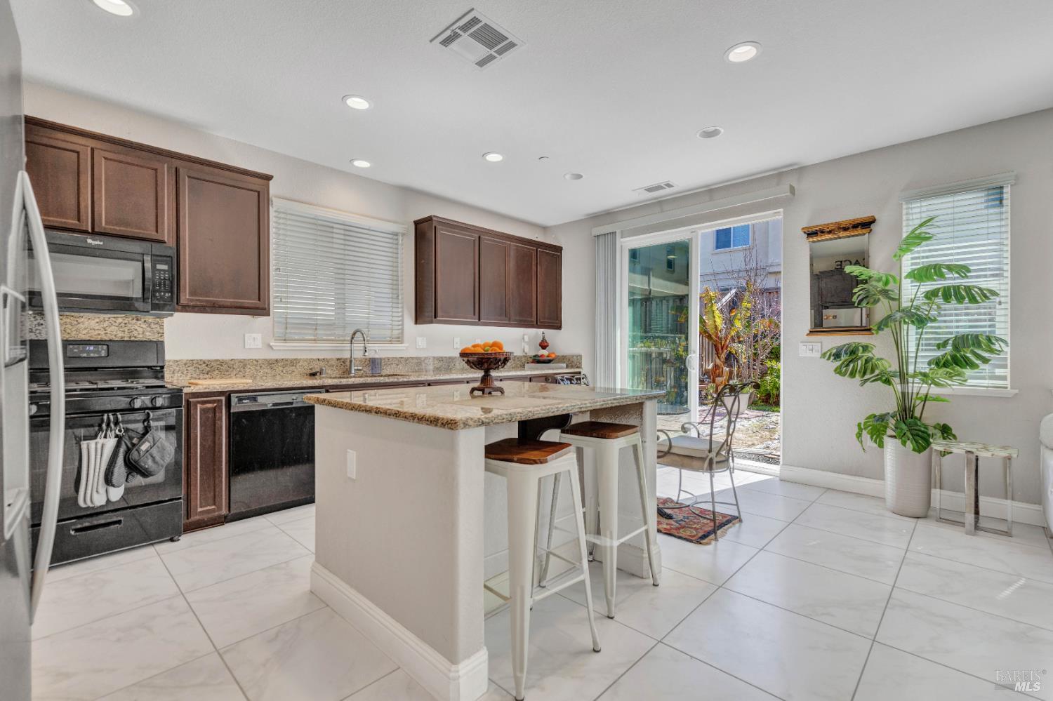 2861 Rio Seco Drive Bay Point, CA 94565 - Photo 10 of 45