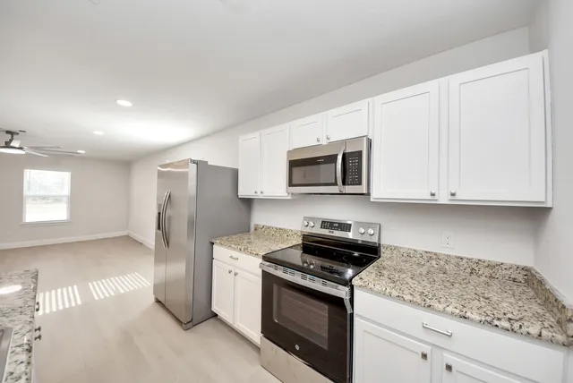 $199,900 | 16124 Brettwood Lane, Splendora, TX 77372