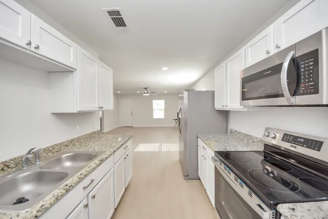 $199,900 | 16124 Brettwood Lane, Splendora, TX 77372