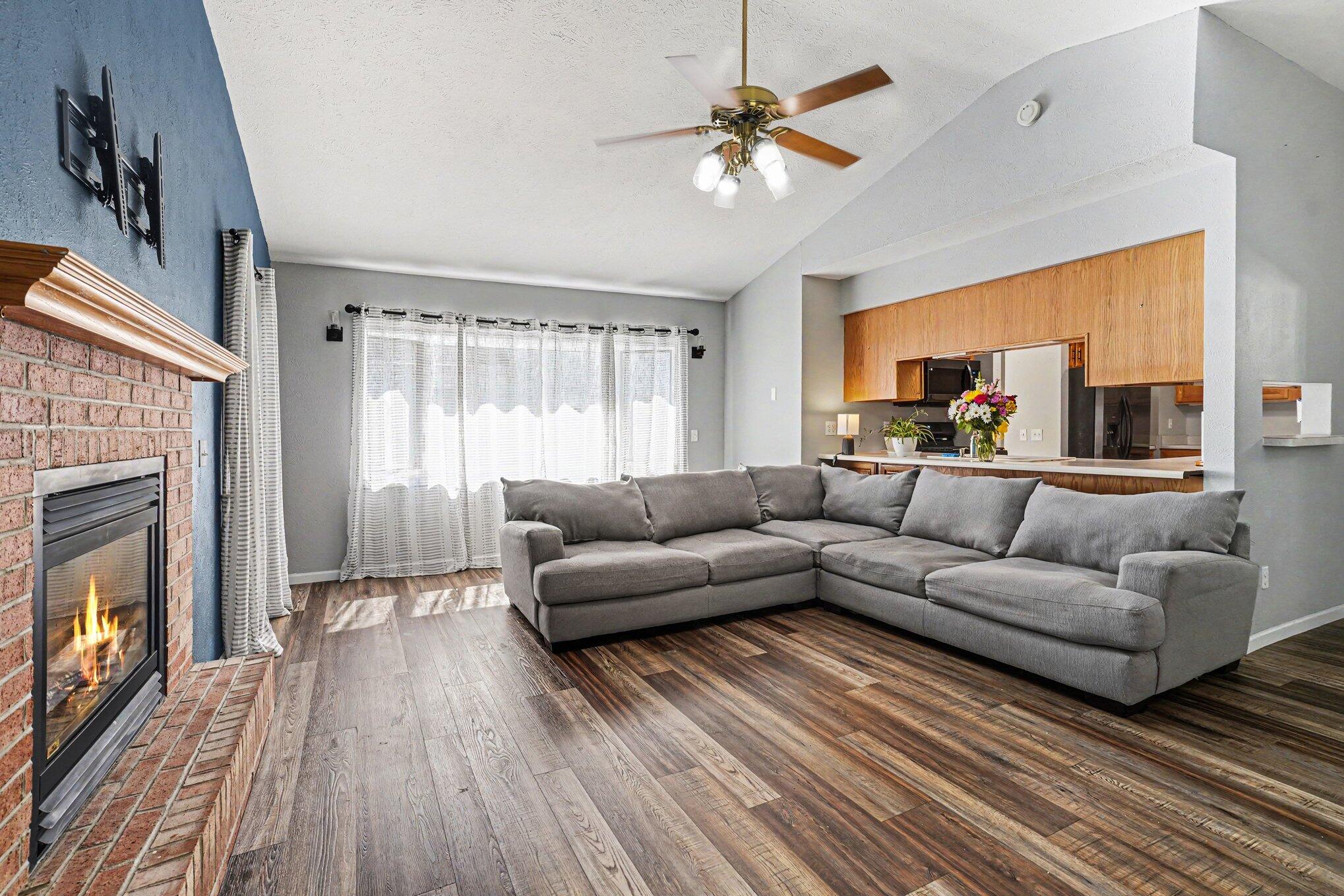 166 Ridgewood Street Kalamazoo, MI 49001 - Photo 11 of 30 011_file_7315