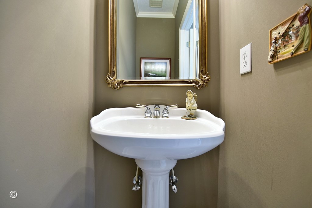 8073 Innisbrook Court Columbus, GA 31909 - Photo 25 of 37 Half Bath on the main level