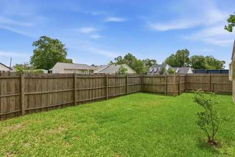 $144,500 | 18 Center Avenue, Sulphur, LA 70663