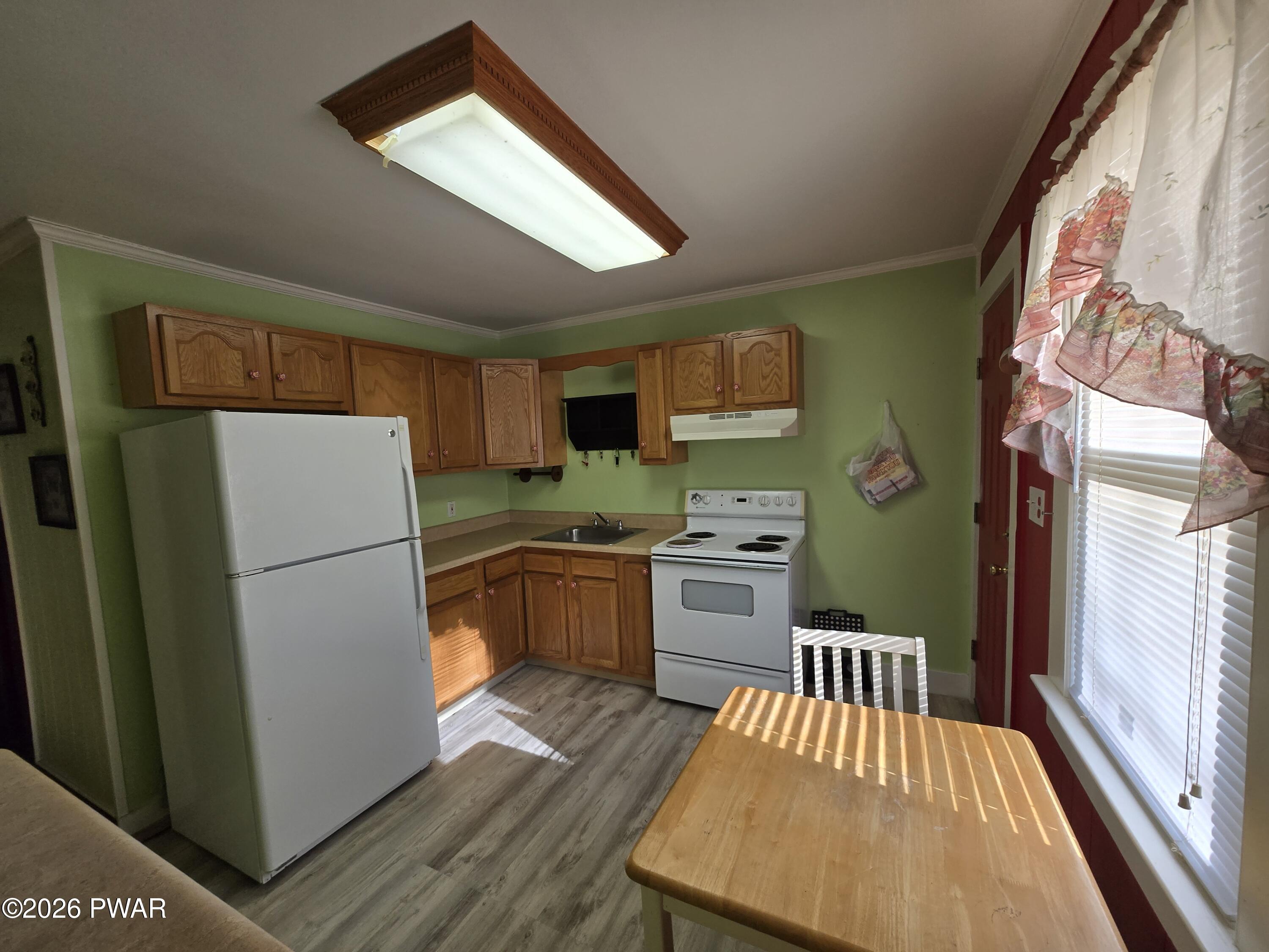 416 Rowland Road Greeley, PA 18425 - Photo 2 of 10 20260113_112125