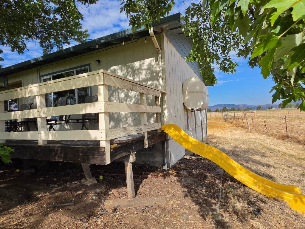 521 Holcomb Road Montague, CA 96064 - Photo 34 of 45 Gallery Image 34