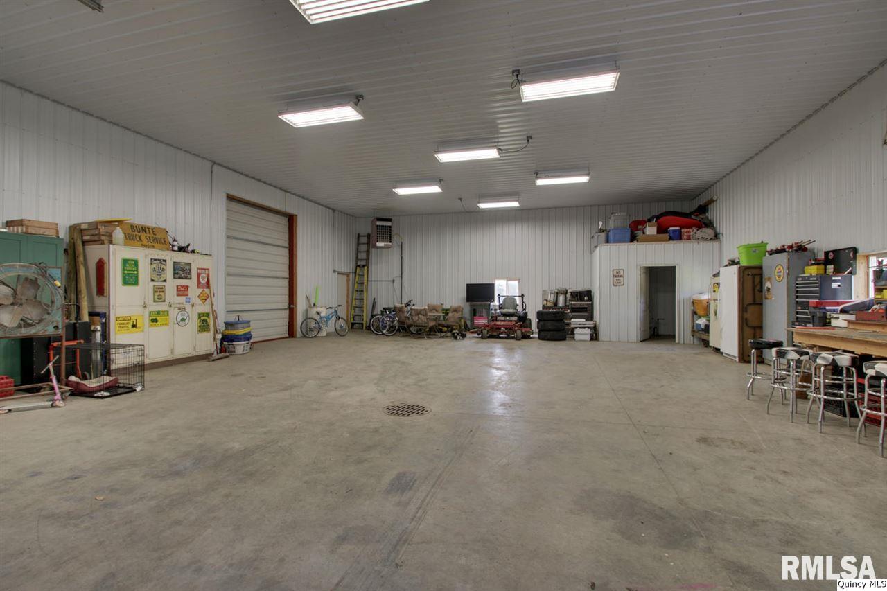 6712 White Oak Road Quincy, IL 62305 - Photo 10 of 15 Gallery Image 10