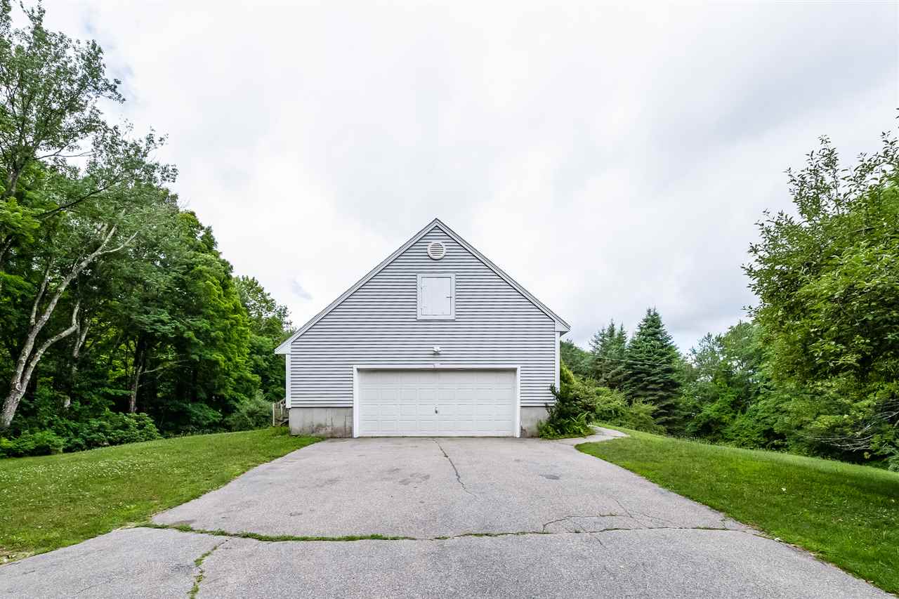 37 Litchfield Road Londonderry, NH 03053 - Photo 7 of 34
