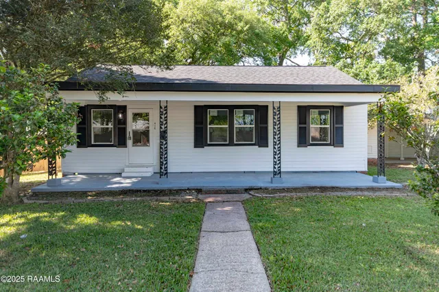$189,900 | 418 Birch Street, New Iberia, LA 70563
