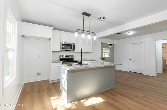 $189,900 | 418 Birch Street, New Iberia, LA 70563