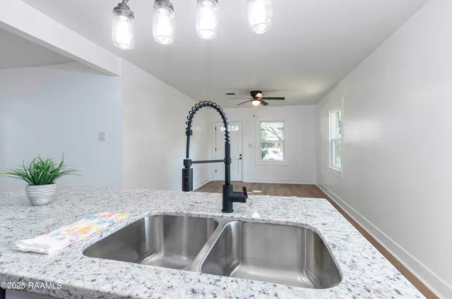 $189,900 | 418 Birch Street, New Iberia, LA 70563