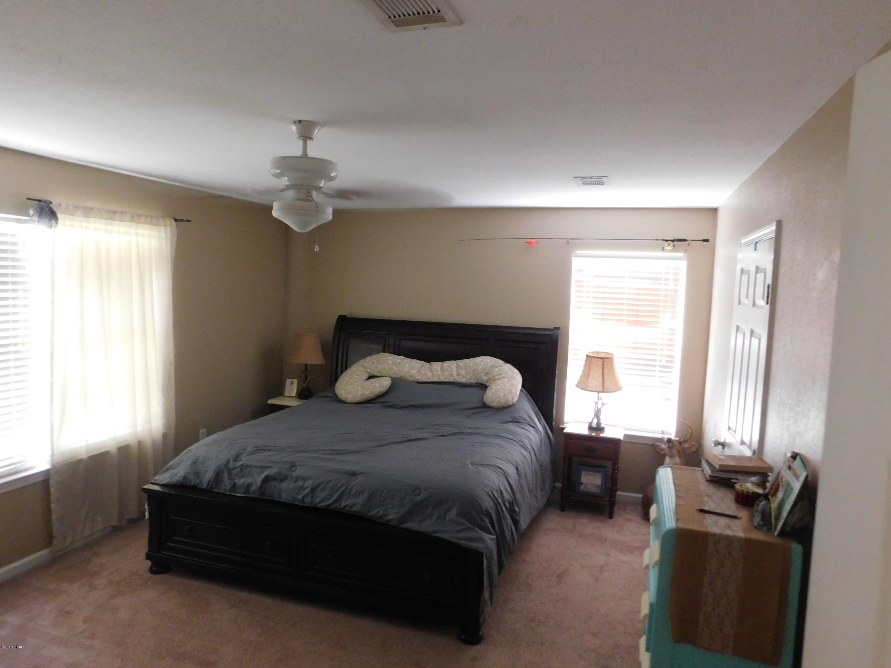 4195 Barron Road Graceville, FL 32440 - Photo 6 of 11 Gallery Image 6