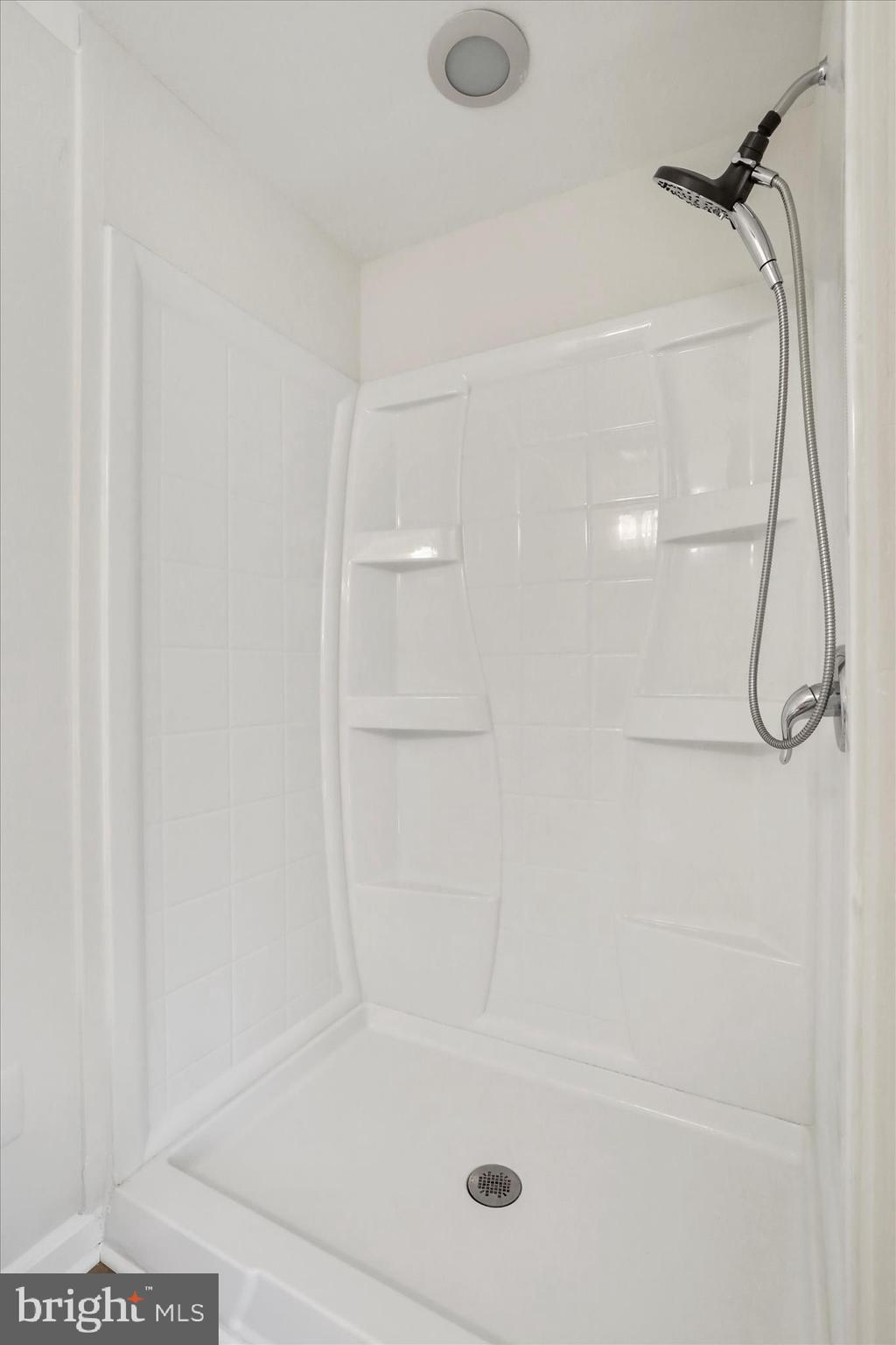 9653 Old Wellington Road Manassas, VA 20110 - Photo 17 of 47