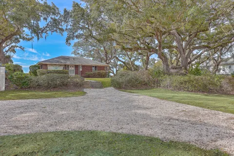 $1,200,000 | 185 Wappoo Road, Charleston, SC 29407
