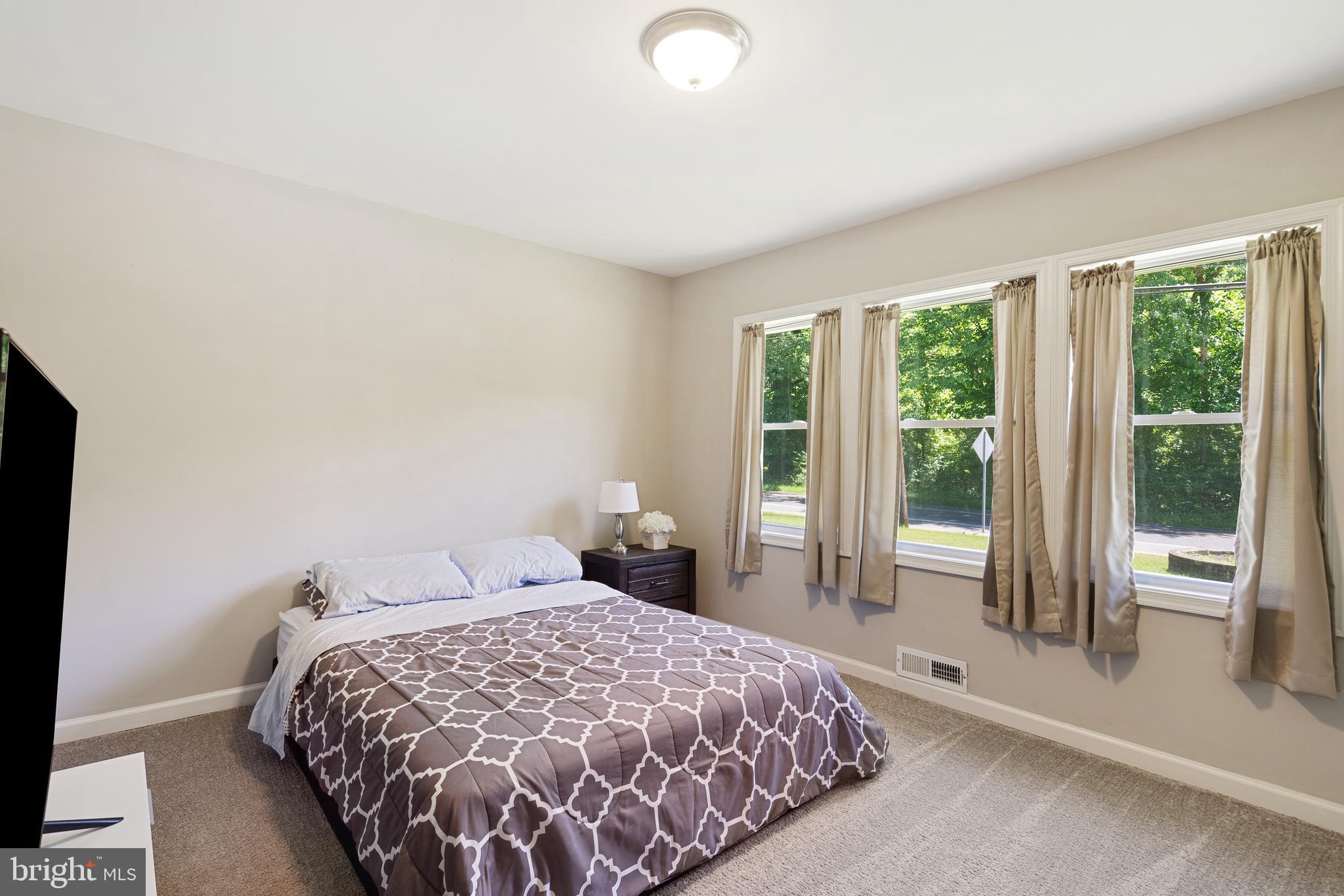 4206 Henderson Road Temple Hills, MD 20748 - Photo 17 of 26 Gallery Image 17