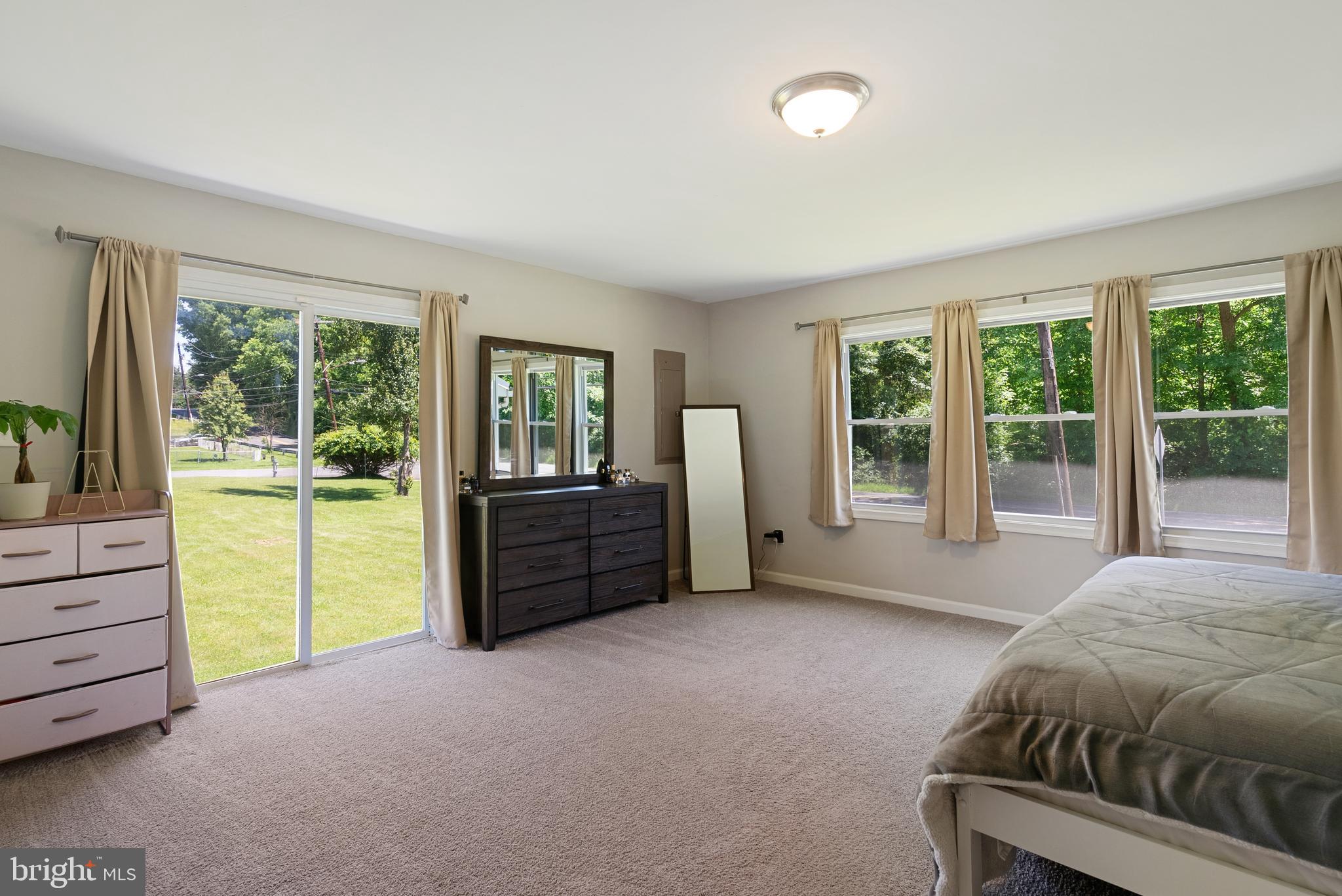 4206 Henderson Road Temple Hills, MD 20748 - Photo 20 of 26 Gallery Image 20