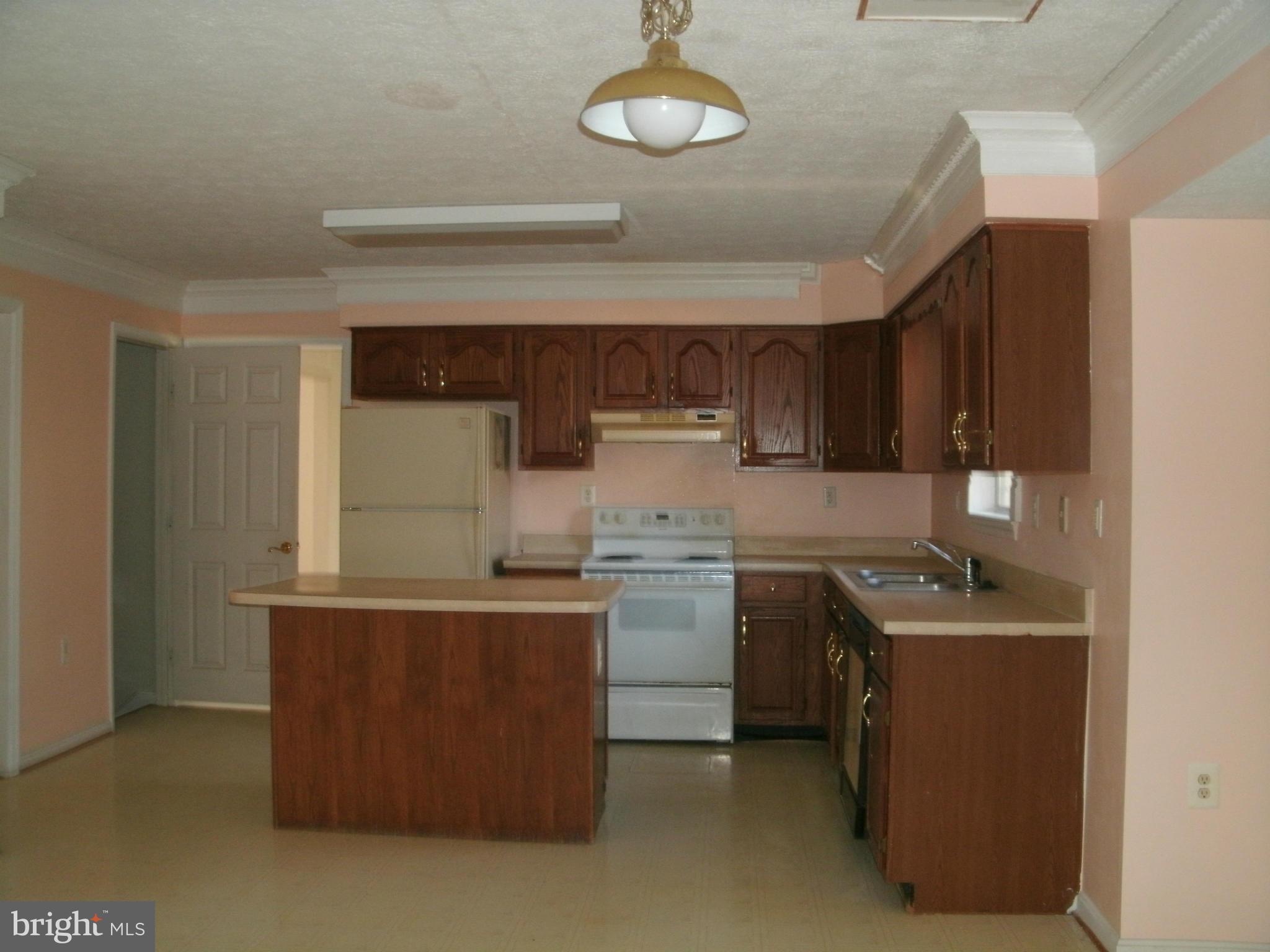 9801 Bald Hill Road Bowie, MD 20721 - Photo 5 of 10 Kitchen
