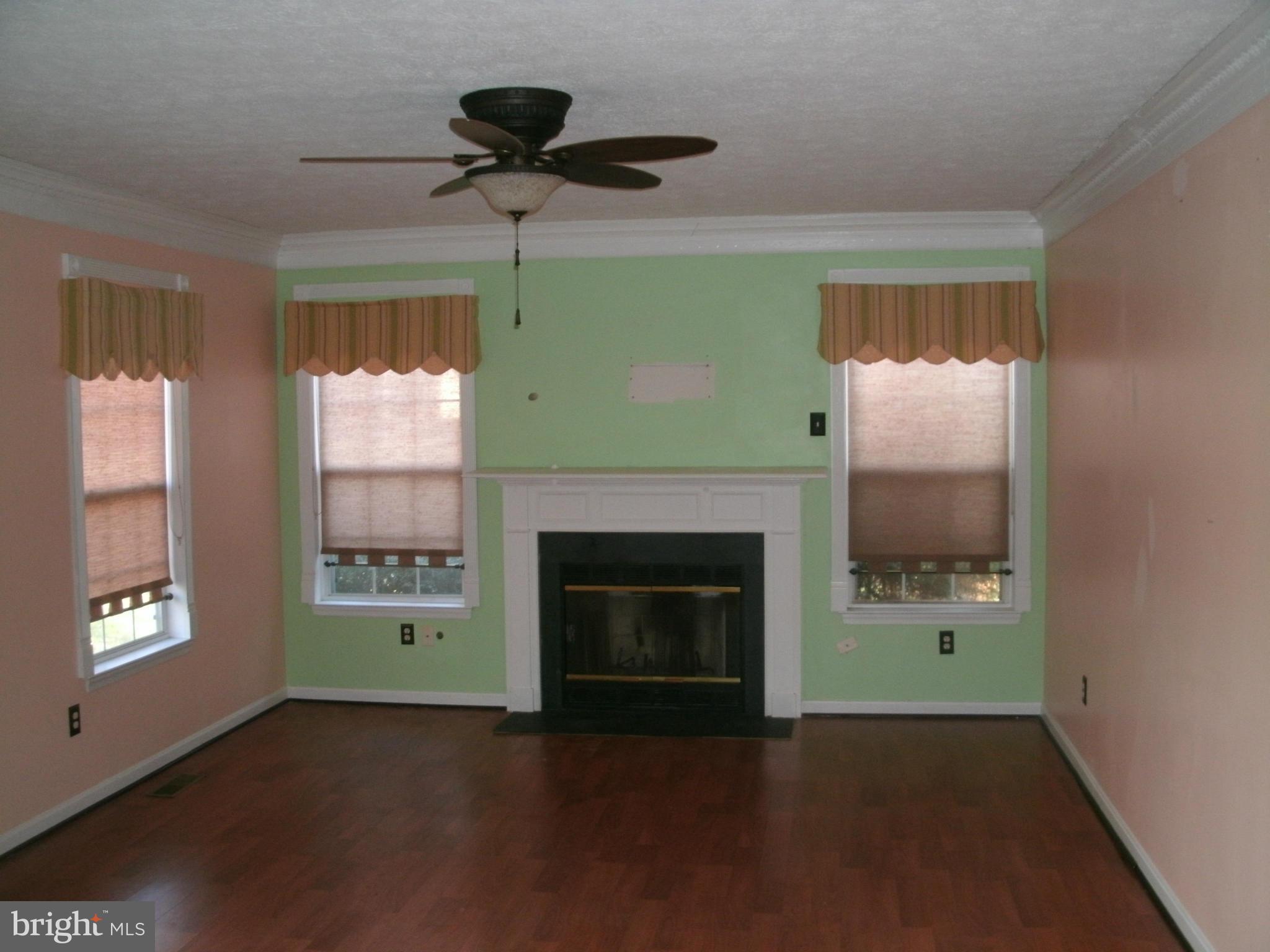 9801 Bald Hill Road Bowie, MD 20721 - Photo 8 of 10 Family Room