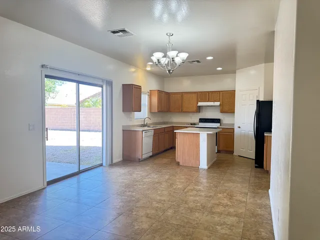 $1,899 | 33433 North Madison Way Drive, San Tan Valley, AZ 85144