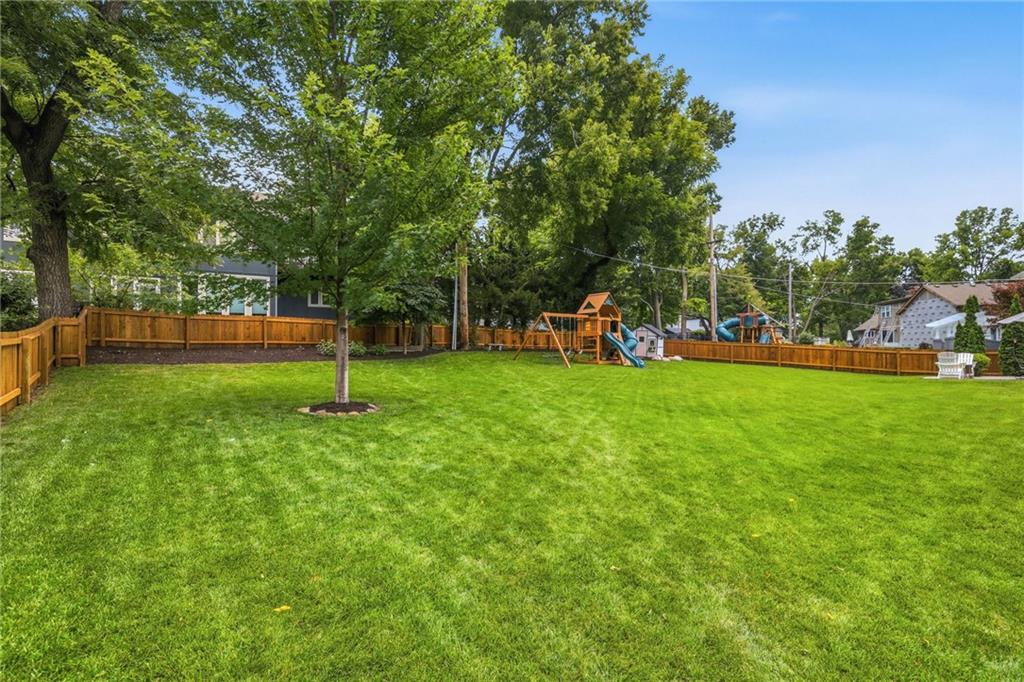 12625 Overbrook Road Leawood, KS 66209 - Photo 6 of 55 Gallery Image 6