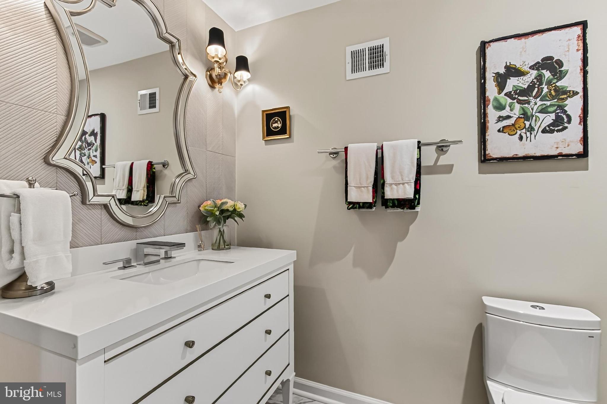 10319 Cardinal Road Fairfax, VA 22030 - Photo 32 of 60 UL Half Bath
