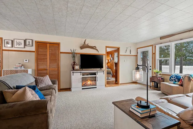 $499,900 | 9355 North Kelly Lake Road, Suring, WI 54174