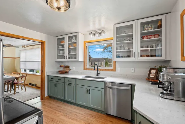 $499,900 | 9355 North Kelly Lake Road, Suring, WI 54174