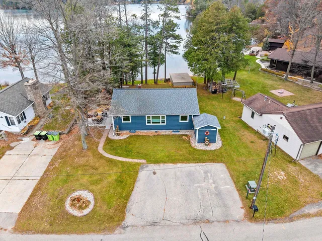 $499,900 | 9355 North Kelly Lake Road, Suring, WI 54174