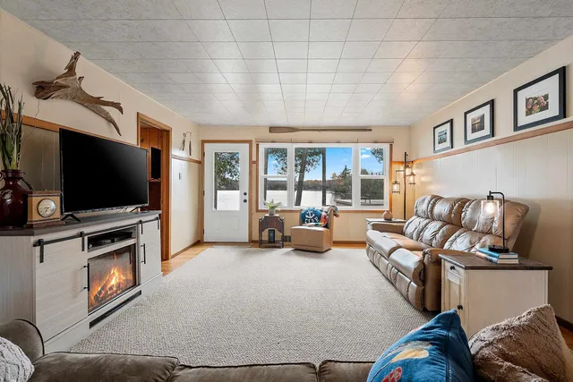 $499,900 | 9355 North Kelly Lake Road, Suring, WI 54174