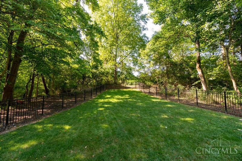 9207 Old Coach Road Cincinnati, OH 45249 - Photo 36 of 41