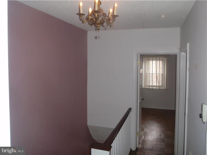 518 Holly Road Yeadon, PA 19050 - Photo 13 of 25 Hallway