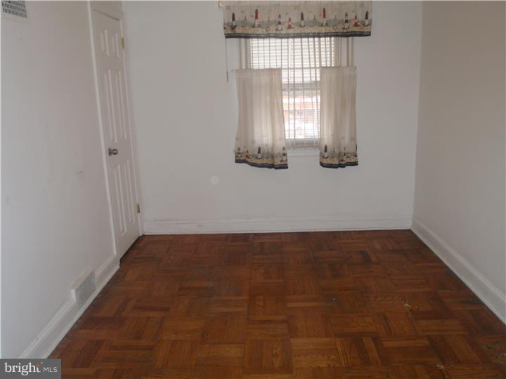 518 Holly Road Yeadon, PA 19050 - Photo 17 of 25 Bedroom 3