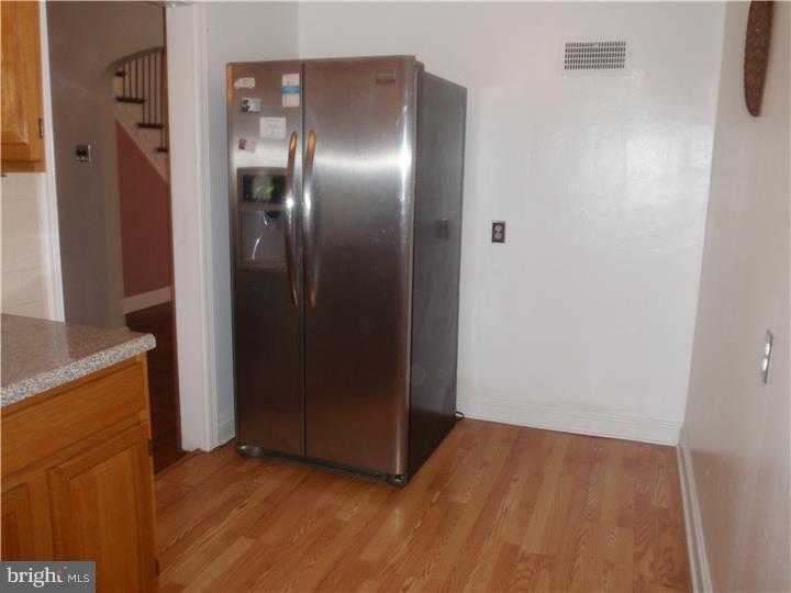 518 Holly Road Yeadon, PA 19050 - Photo 10 of 25 Kitchen