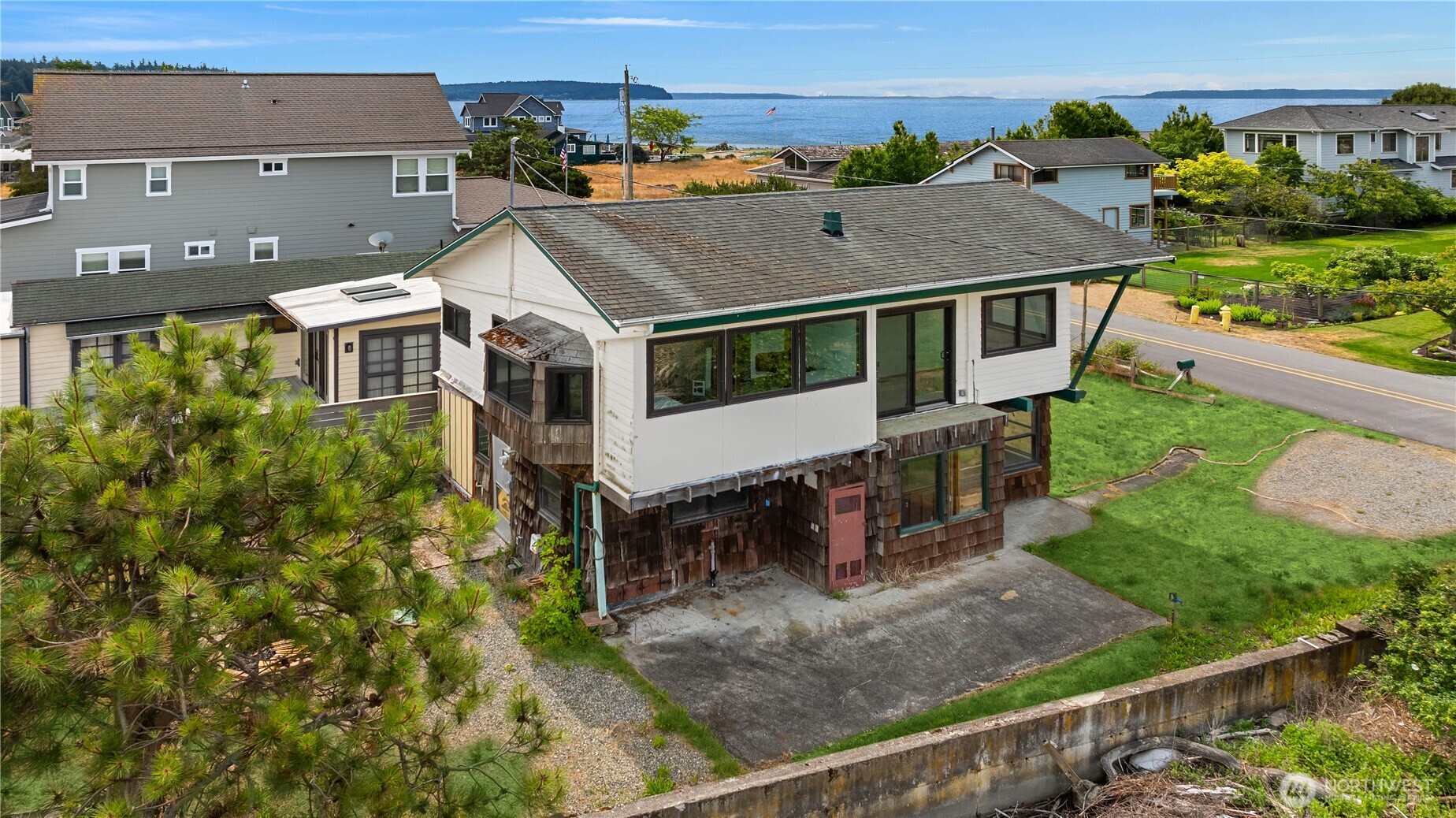 2403 Sunlight Beach Road Clinton, WA 98236 - Photo 16 of 19