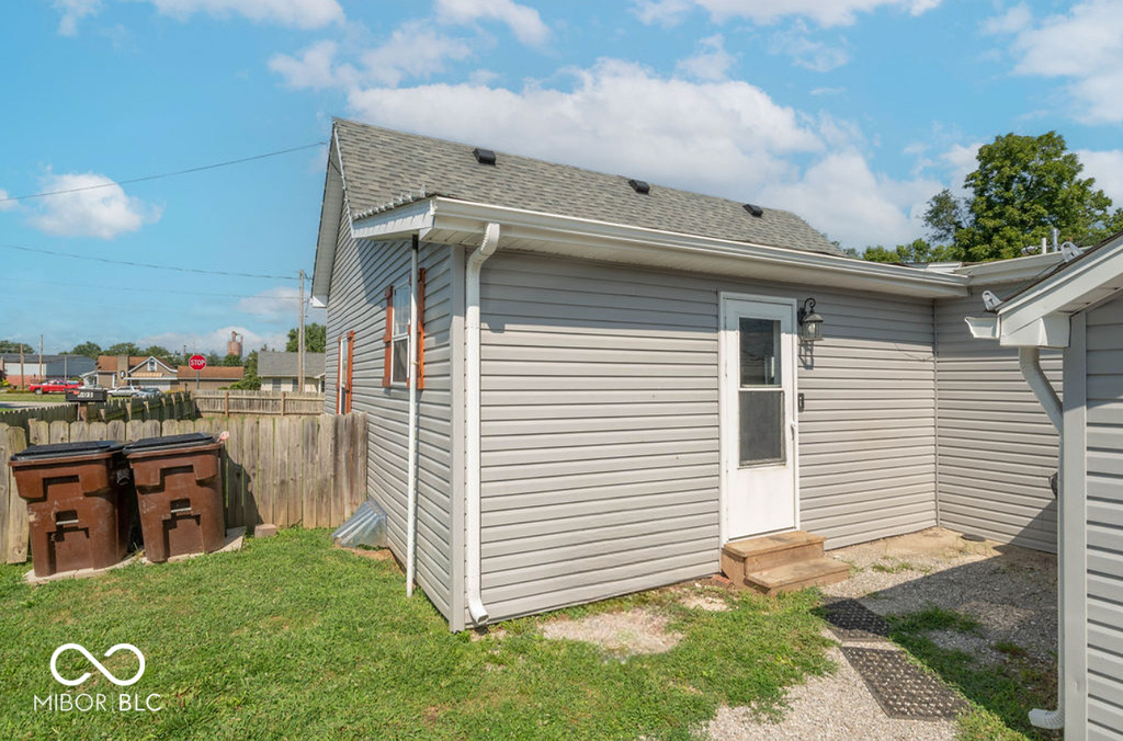 601 Toner Square Edinburgh, IN 46124 - Photo 16 of 20