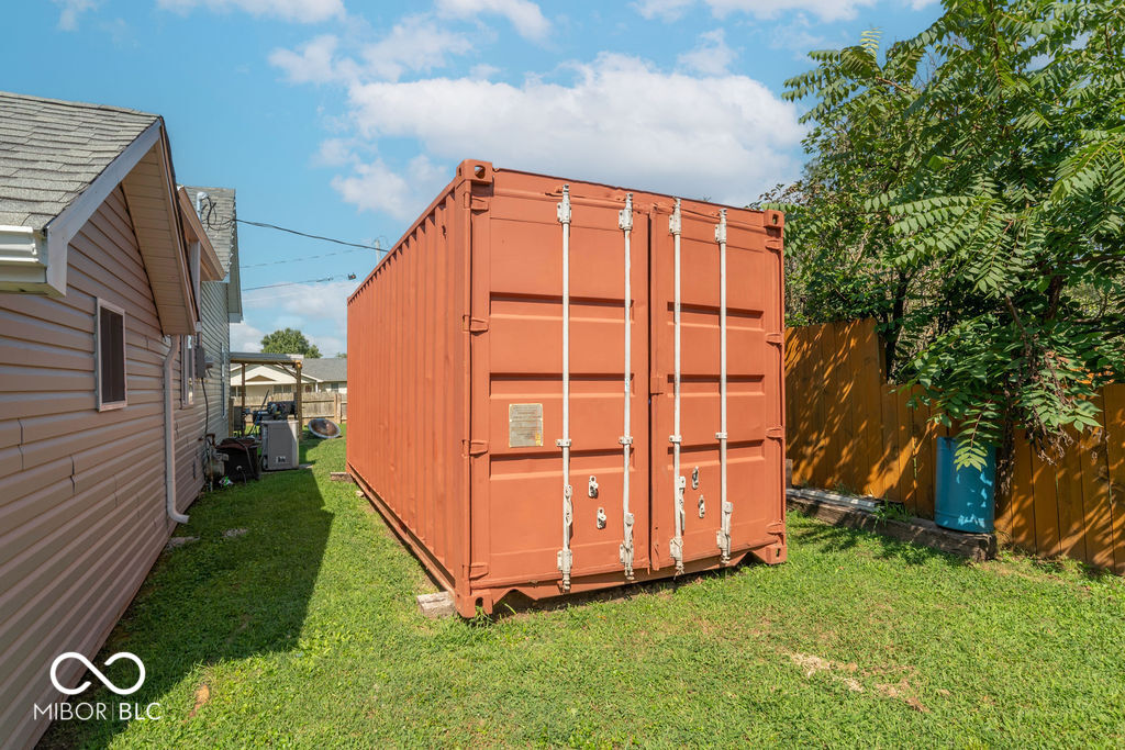 601 Toner Square Edinburgh, IN 46124 - Photo 17 of 20