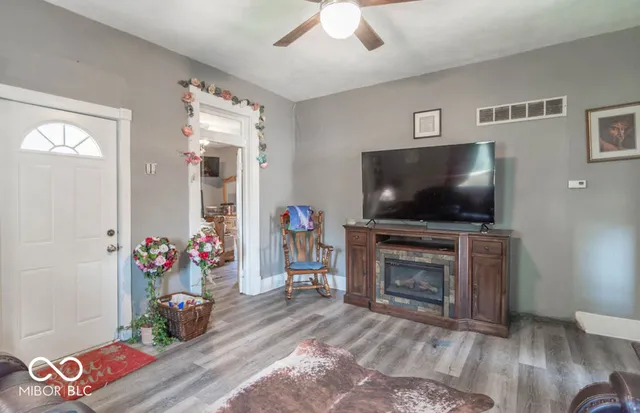 $180,000 | 601 Toner Square, Edinburgh, IN 46124