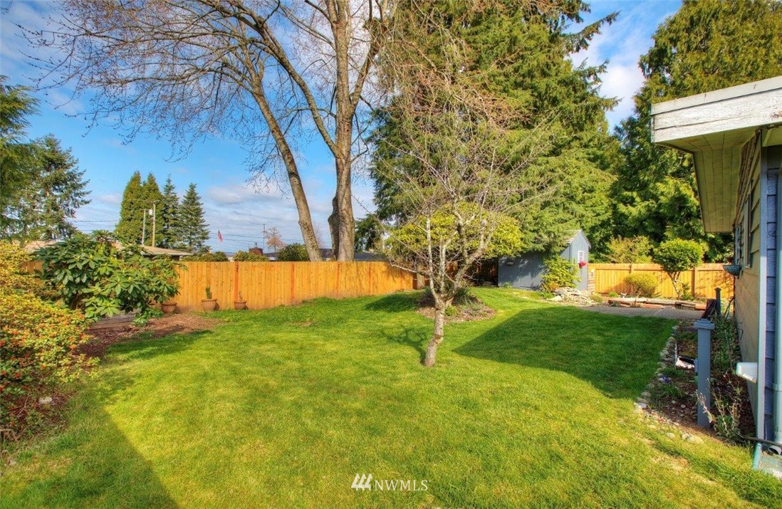17819 110th Avenue Southeast Renton, WA 98055 - Photo 25 of 25 Gallery Image 25