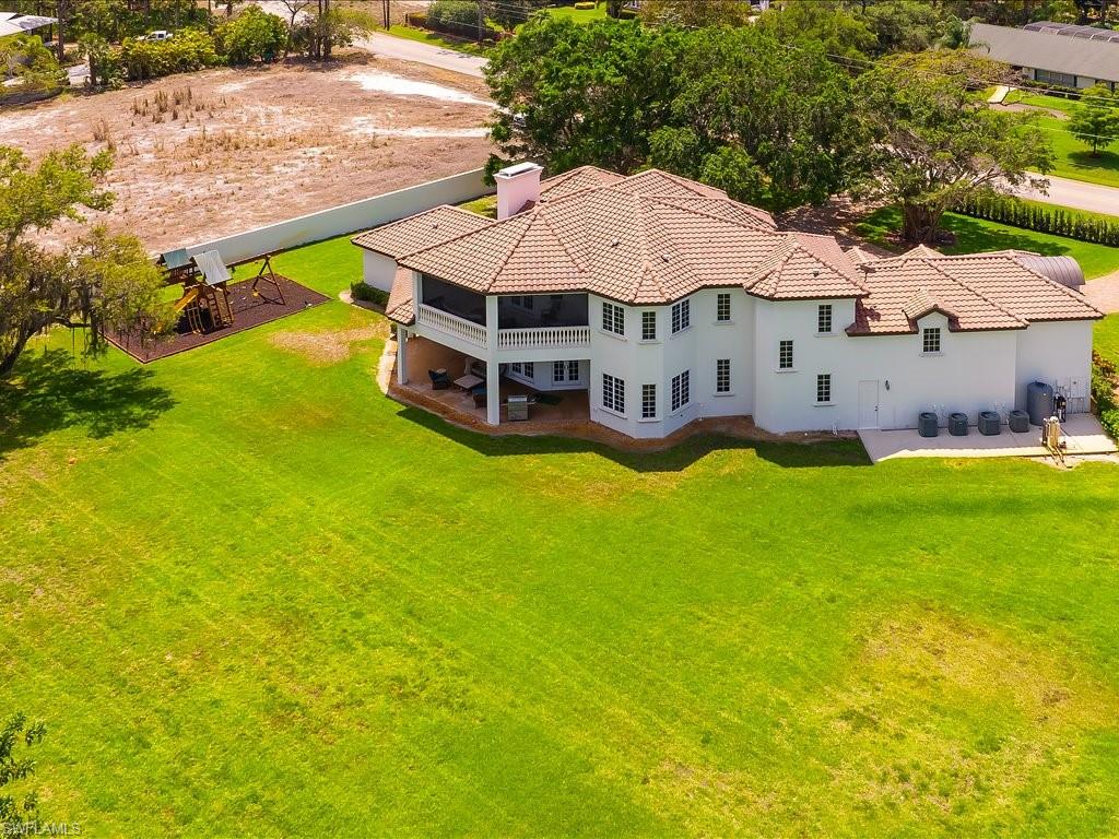 540 Ridge Drive Naples, FL 34108 - Photo 31 of 35 Gallery Image 31