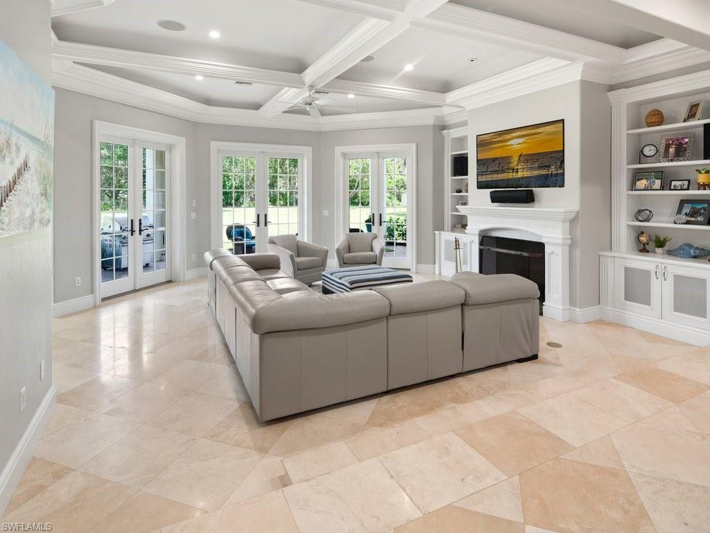 540 Ridge Drive Naples, FL 34108 - Photo 9 of 35 Gallery Image 9