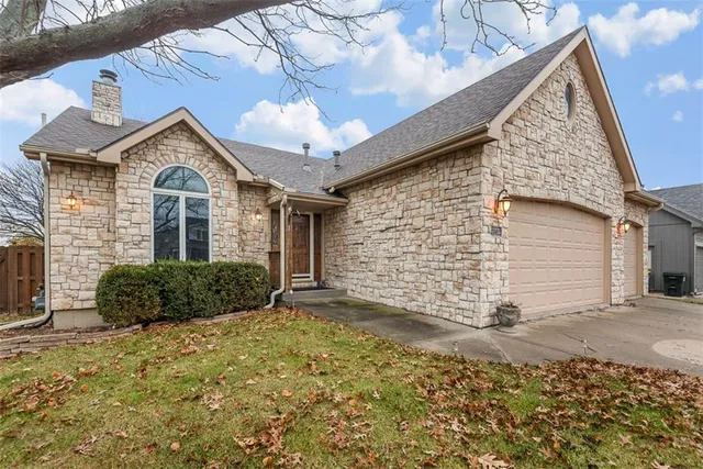 $379,000 | 29612 West 184th Street, Gardner, KS 66030