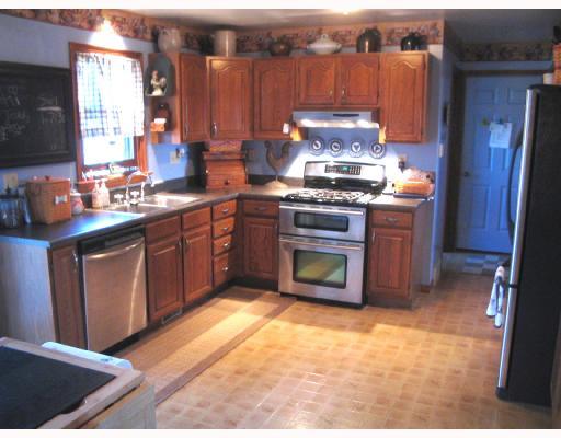178 Cedar Ridge Drive Monaca, PA 15061 - Photo 3 of 8 Kitchen.