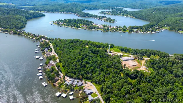 $200,000 | Lot 4 Whispering Duck, Roach, MO 65787