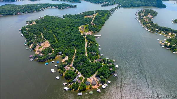 $200,000 | Lot 4 Whispering Duck, Roach, MO 65787