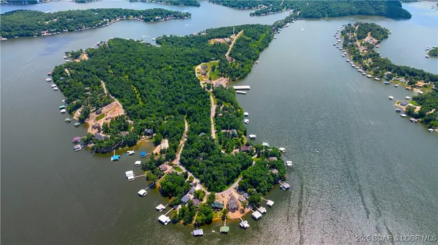 $200,000 | Lot 4 Whispering Duck, Roach, MO 65787