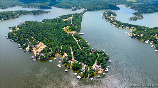 $200,000 | Lot 4 Whispering Duck, Roach, MO 65787