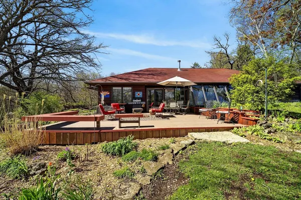 $775,000 | 5765 Mill Road, Dodgeville, WI 53533