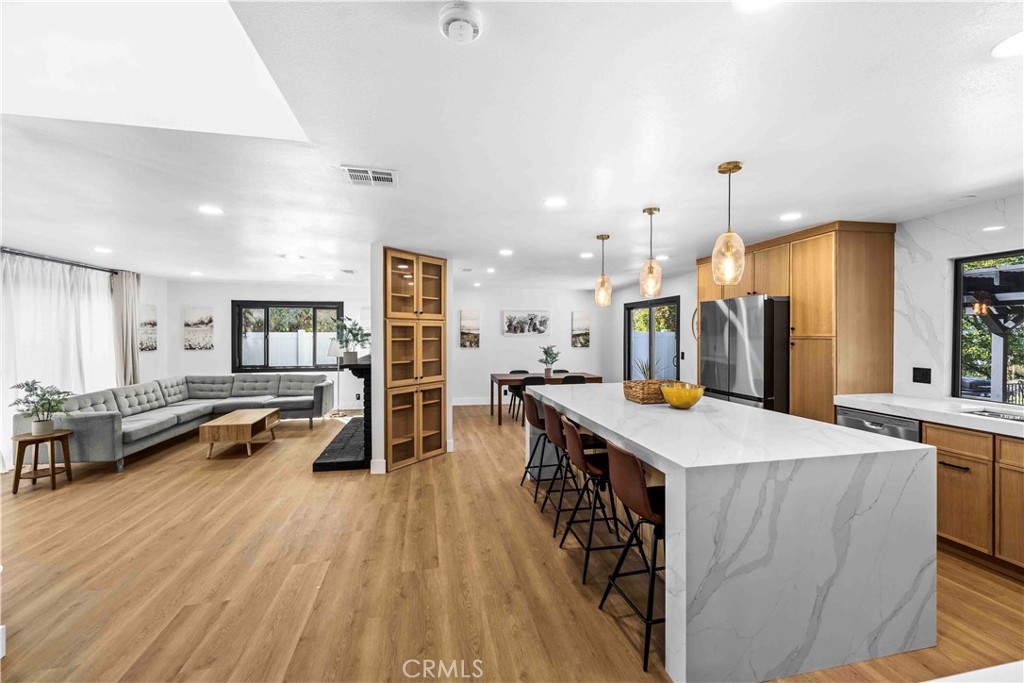 3059 North Butterfield Road Orange, CA 92865 - Photo 4 of 29 Gallery Image 4