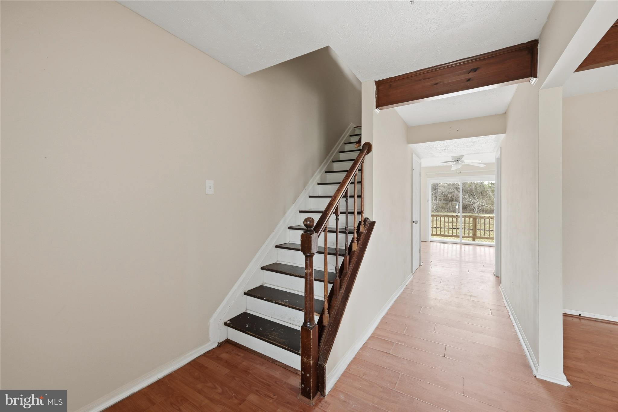 8230 Blue Ridge Court Manassas, VA 20109 - Photo 15 of 37 Stairs