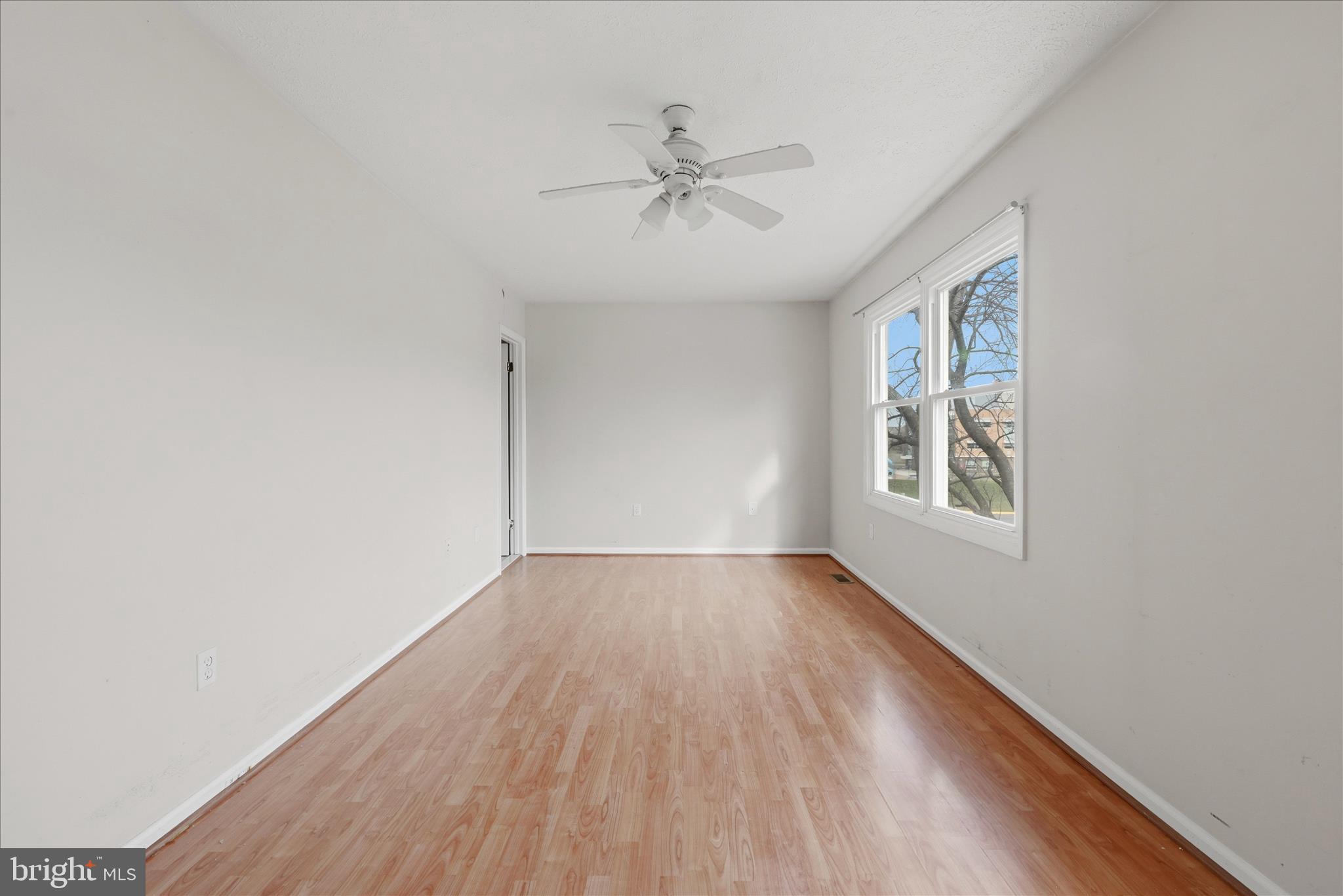 8230 Blue Ridge Court Manassas, VA 20109 - Photo 22 of 37 Bedroom