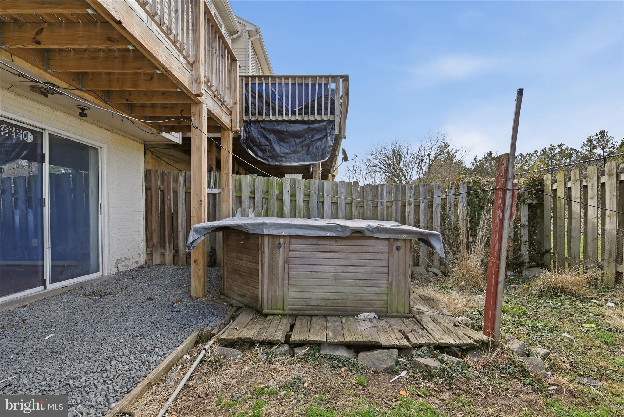 8230 Blue Ridge Court Manassas, VA 20109 - Photo 32 of 37 Backyard