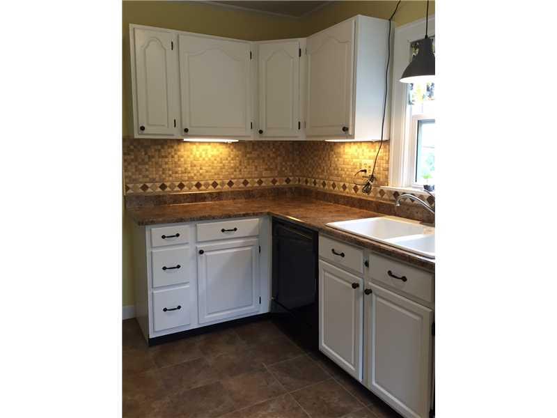 126 Klir Road Pittsburgh, PA 15209 - Photo 11 of 16 Kitchen.